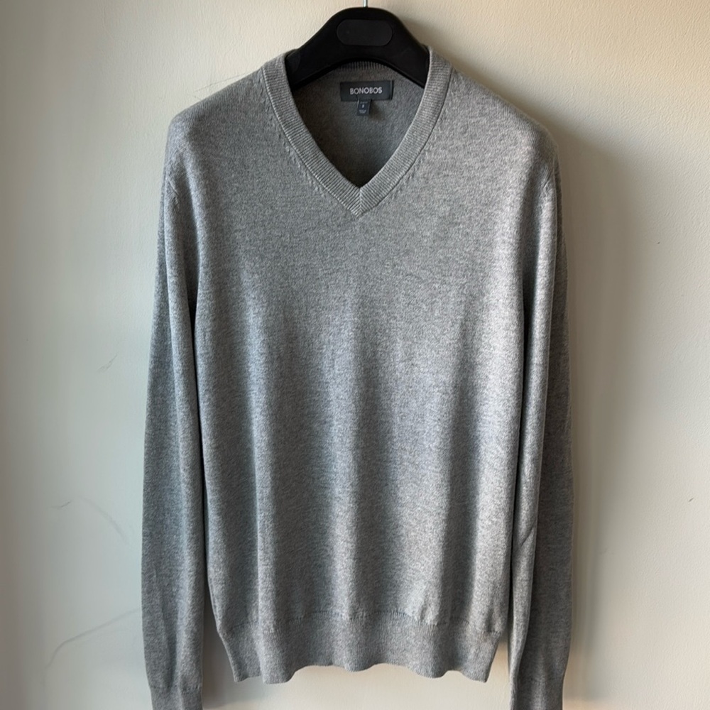 Bonobos Cotton Cashmere V-Neck Sweaterin Heather Grey and Slim Small